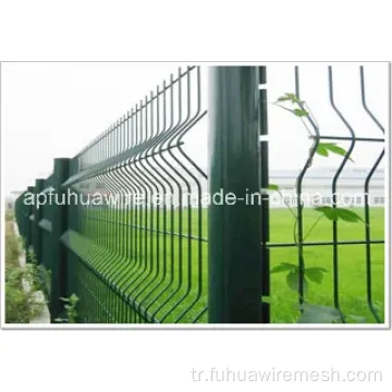 Galvanizli ve PVC kaplı tel örgü çit